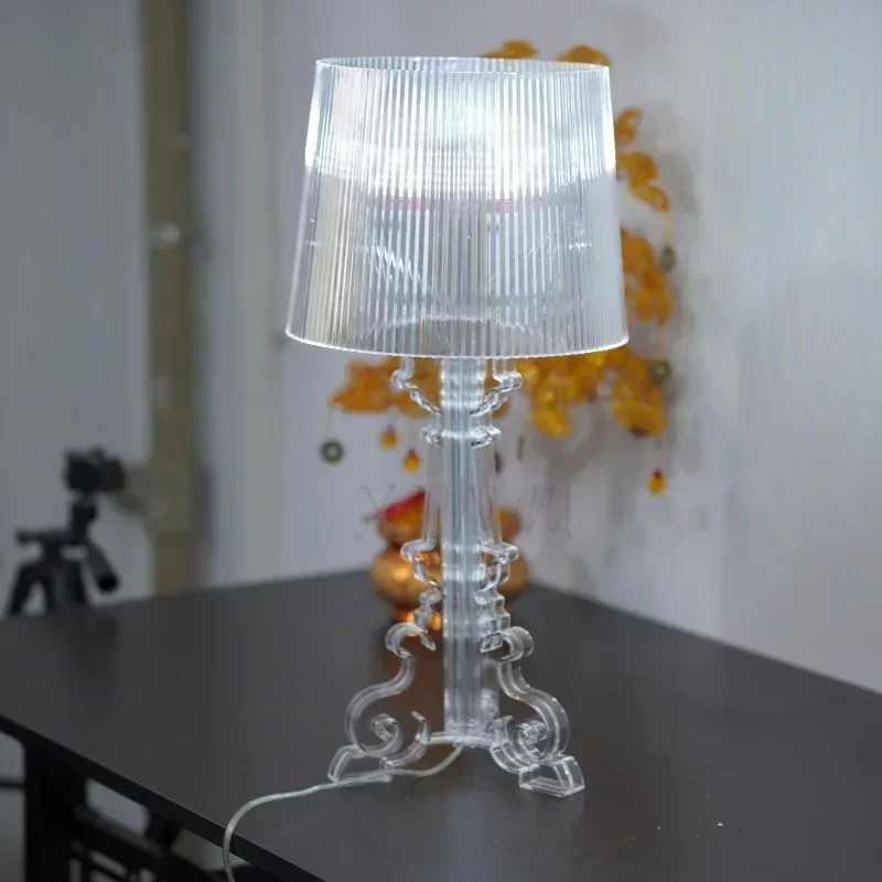 Luminária de Chão Óptica Moder - Desk Setup White avaliação e preço